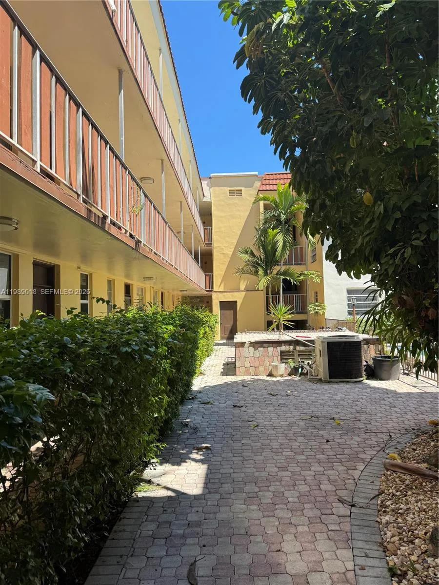 13655 NE 10th Ave # 208, North Miami, FL 33161 photo 10