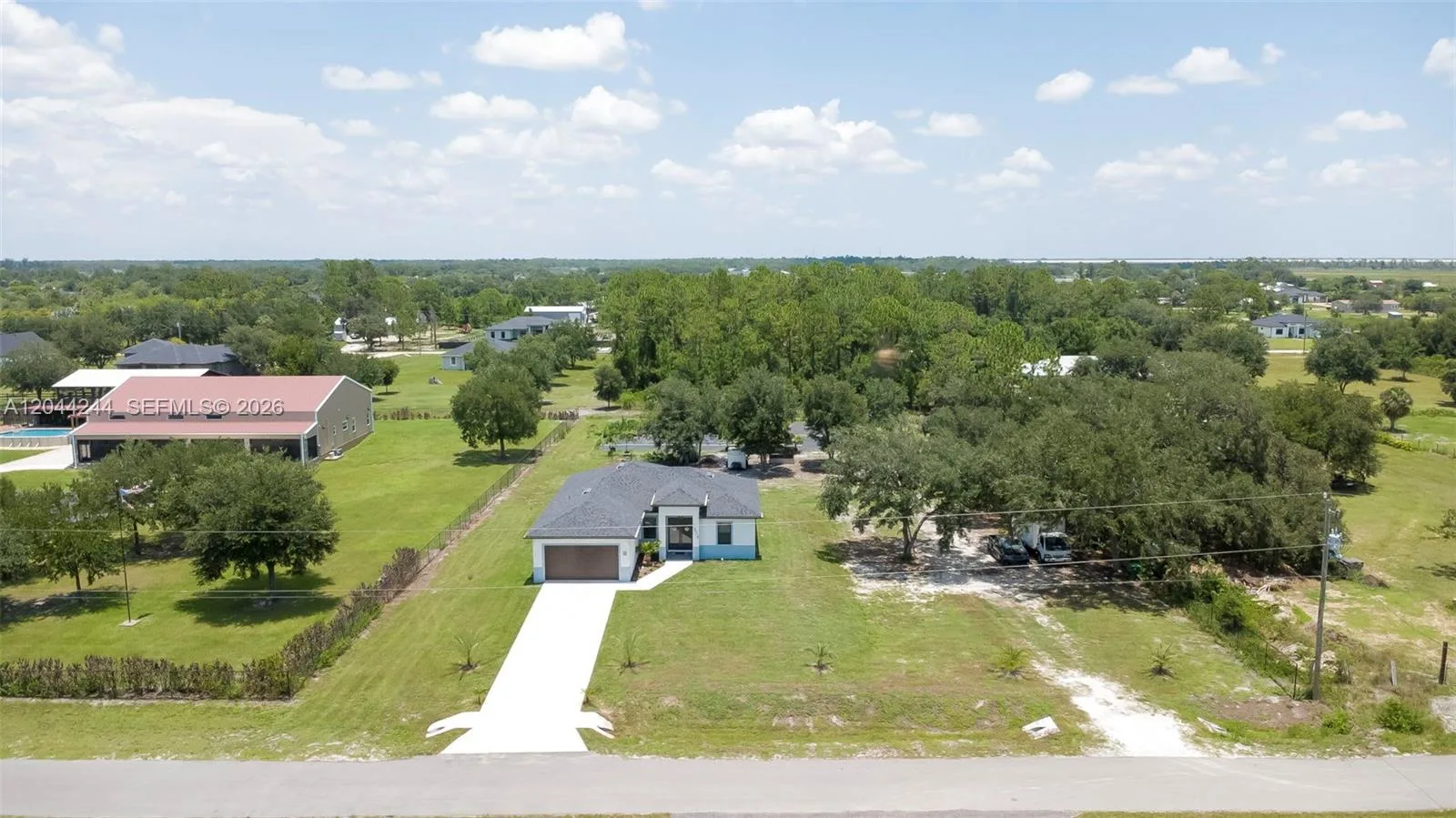 7834 14TH PL, La Belle, FL 33935 — zdjęcie 2