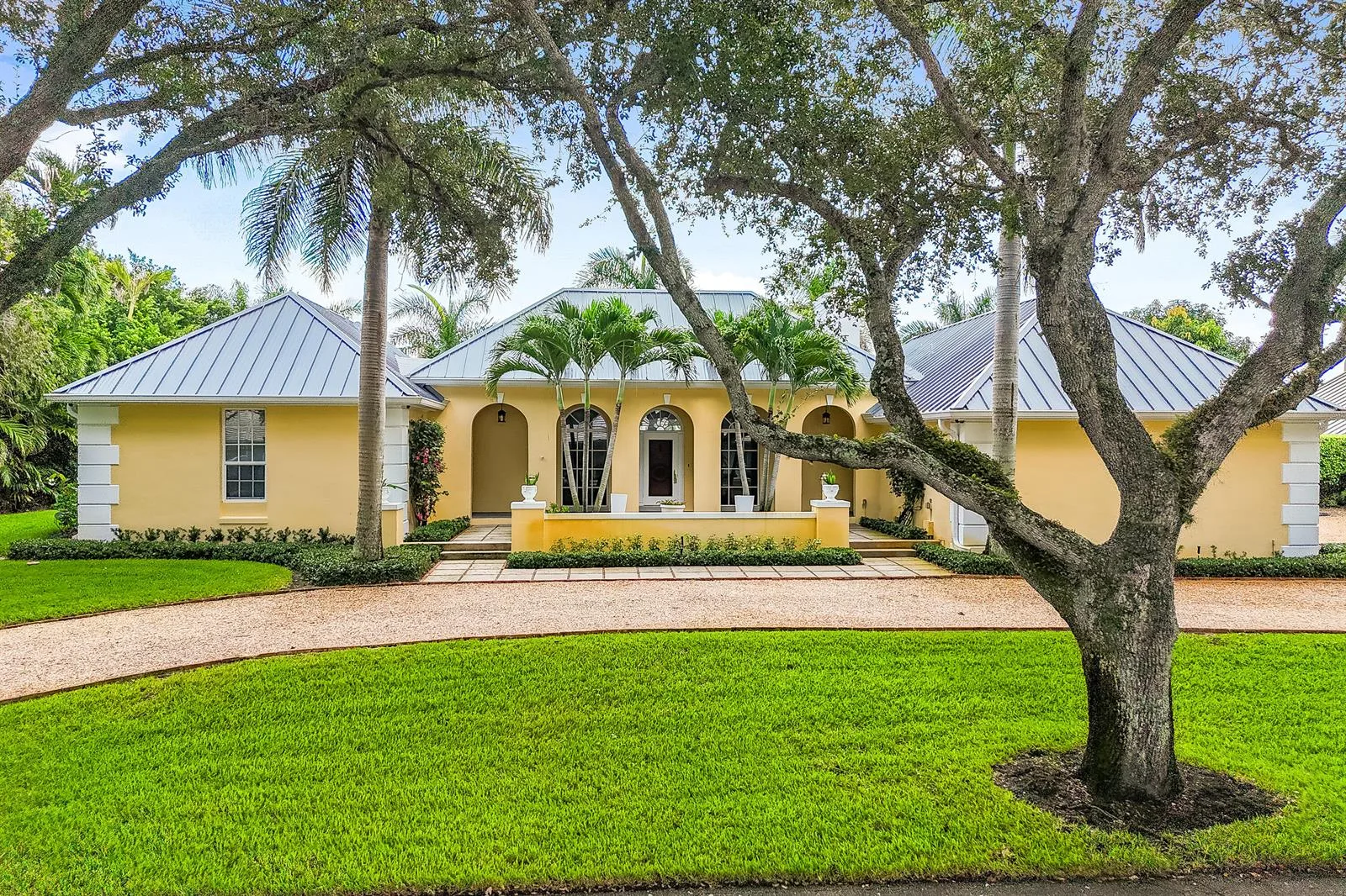 18444 SE Heritage Drive, Tequesta, FL 33469