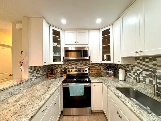 2005 5TH Street, Vero Beach, FL 32962 photo 6