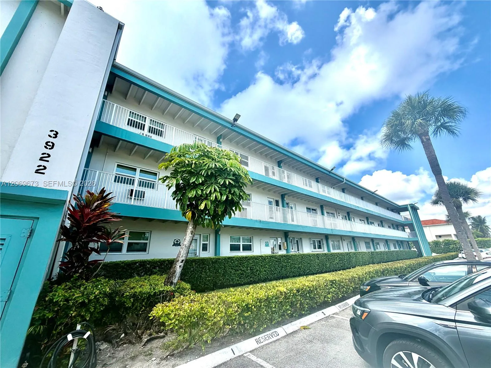 3922 NE 166th St # S306, North Miami Beach, FL 33160