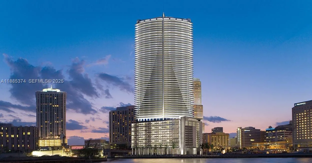 200 Biscayne Boulevard Way # 5104, Miami, FL 33131