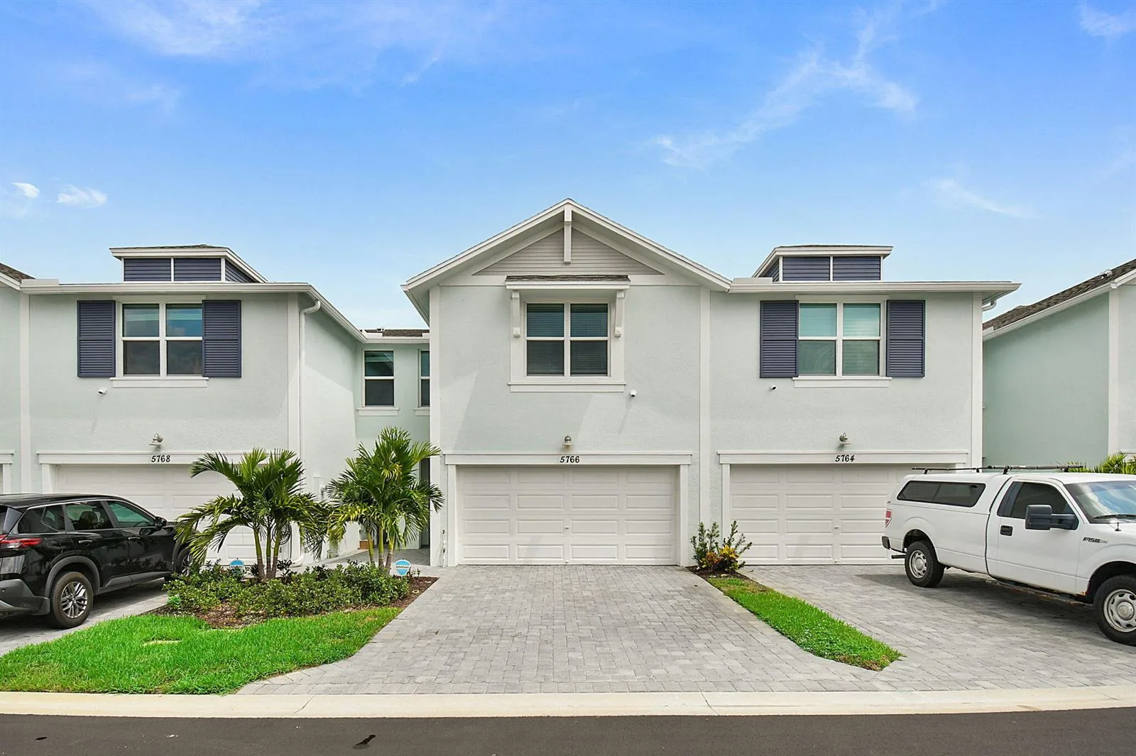 5766 SE Edgewater Circle, Stuart, FL 34997 photo 2