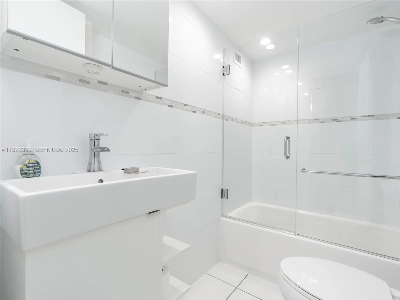 7135 Collins Ave # 1233, Miami Beach, FL 33141 photo 11
