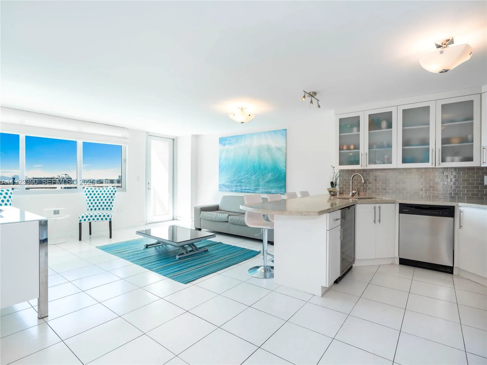 7135 Collins Ave # 1233, Miami Beach, FL 33141 photo 2