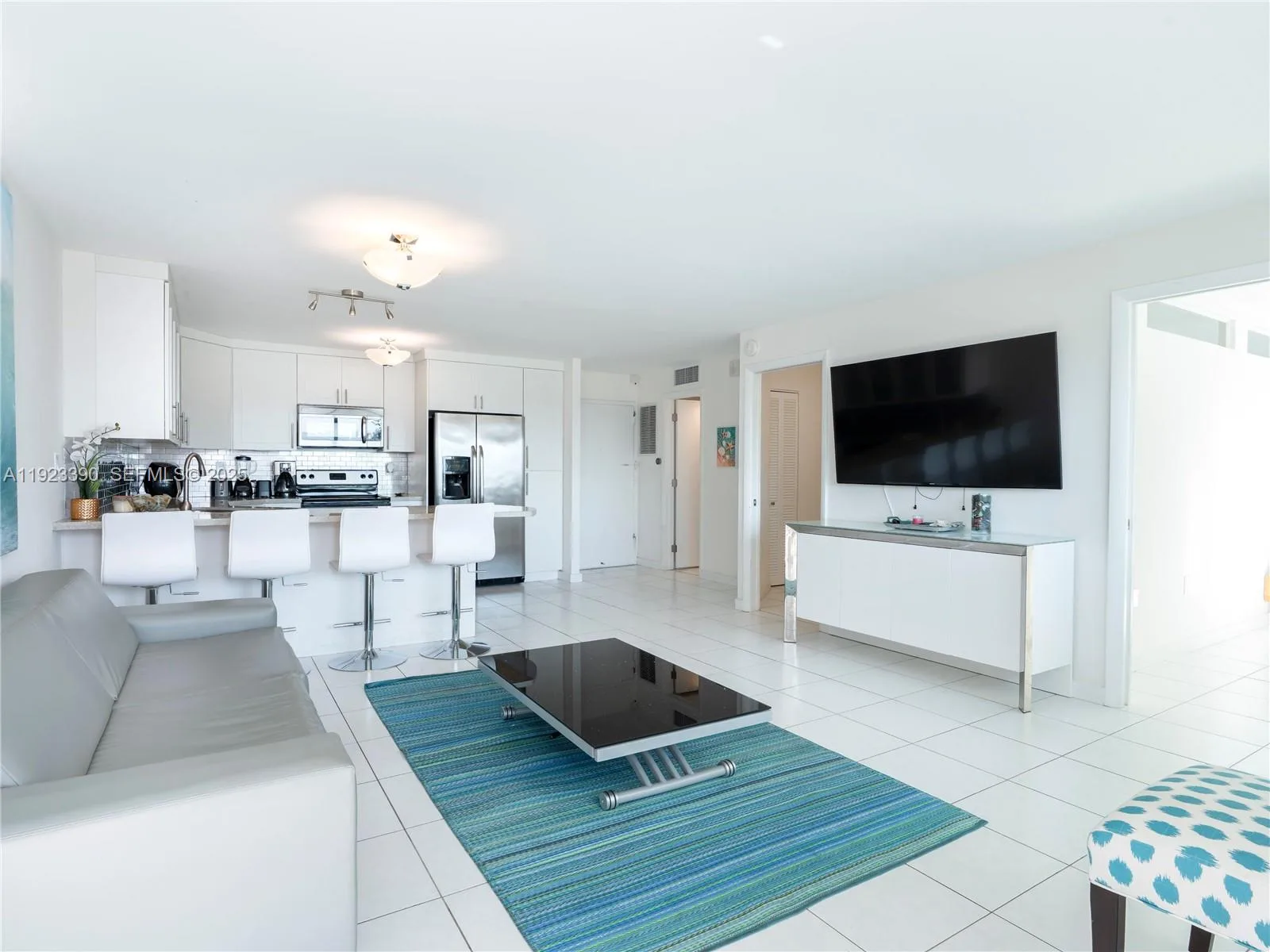 7135 Collins Ave # 1233, Miami Beach, FL 33141 photo 3