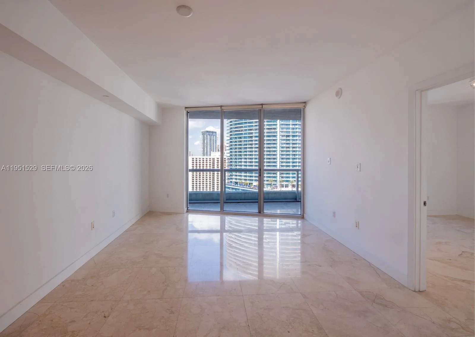 465 Brickell Ave # 2304, Miami, FL 33131 photo 2