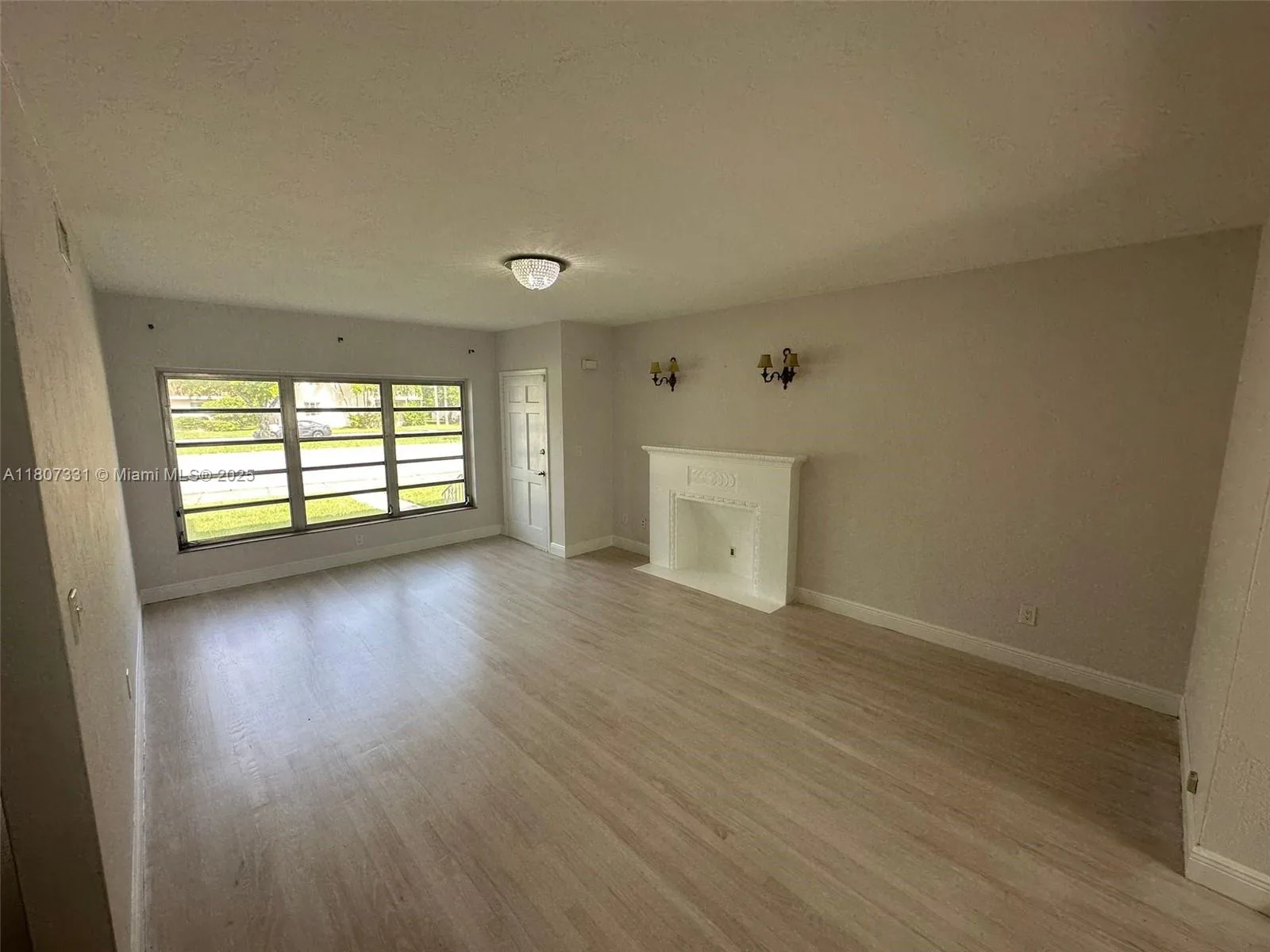 3621 Ponce De Leon Blvd, Coral Gables, FL 33134 photo 4