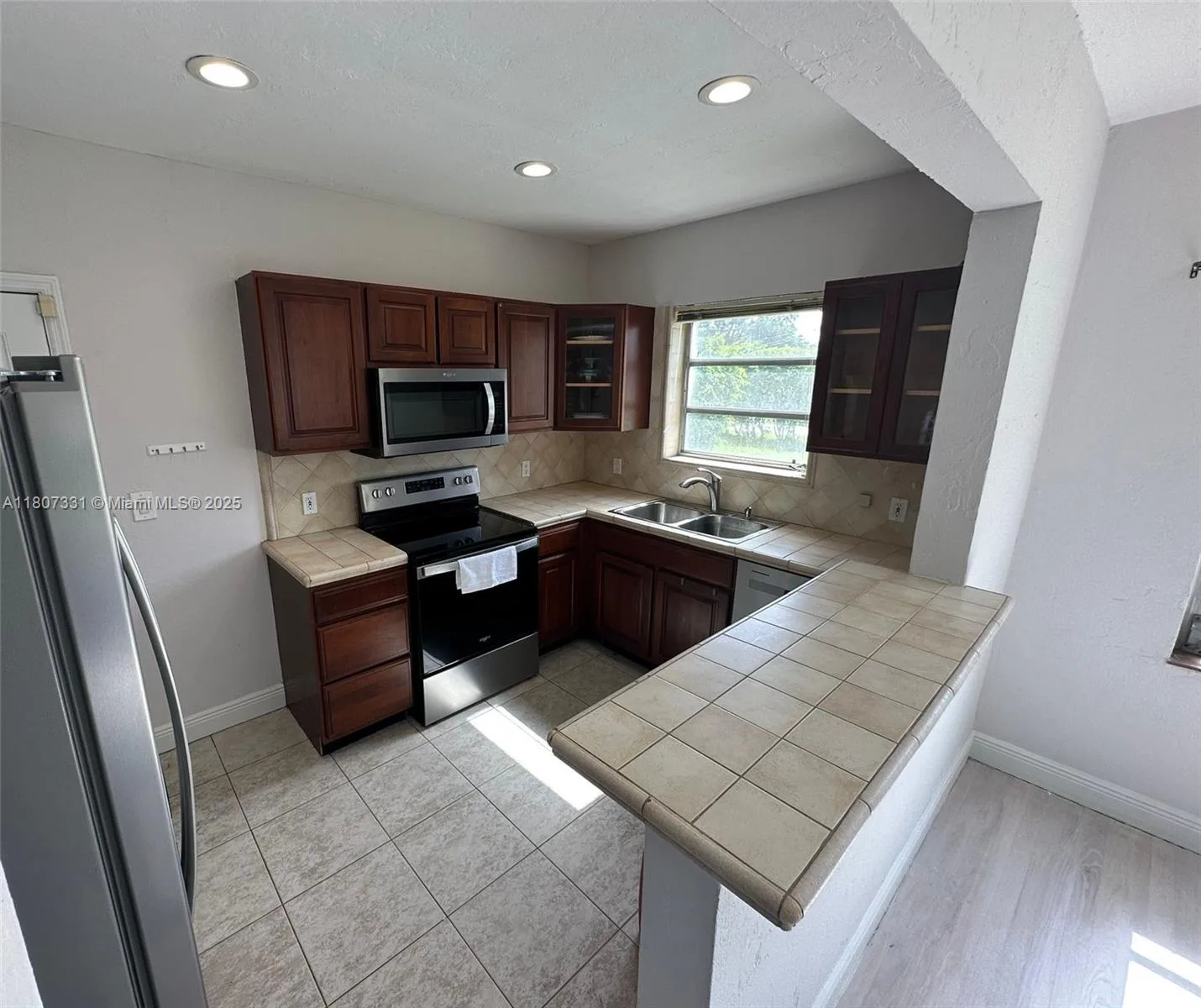 3621 Ponce De Leon Blvd, Coral Gables, FL 33134 photo 7