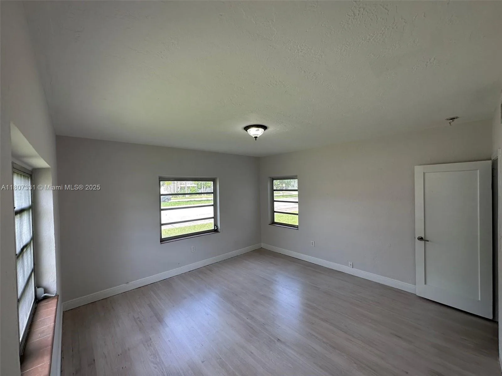 3621 Ponce De Leon Blvd, Coral Gables, FL 33134 photo 9