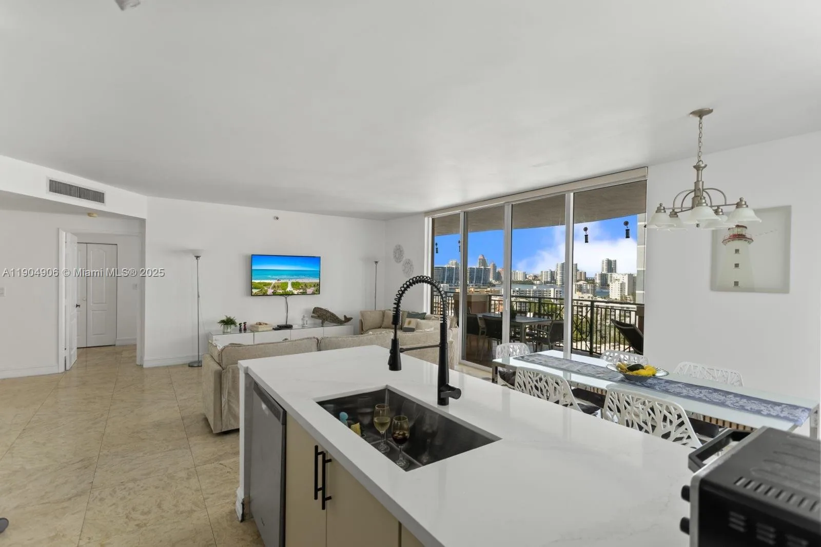 17555 Atlantic Blvd # PH7, Sunny Isles Beach, FL 33160 photo 3