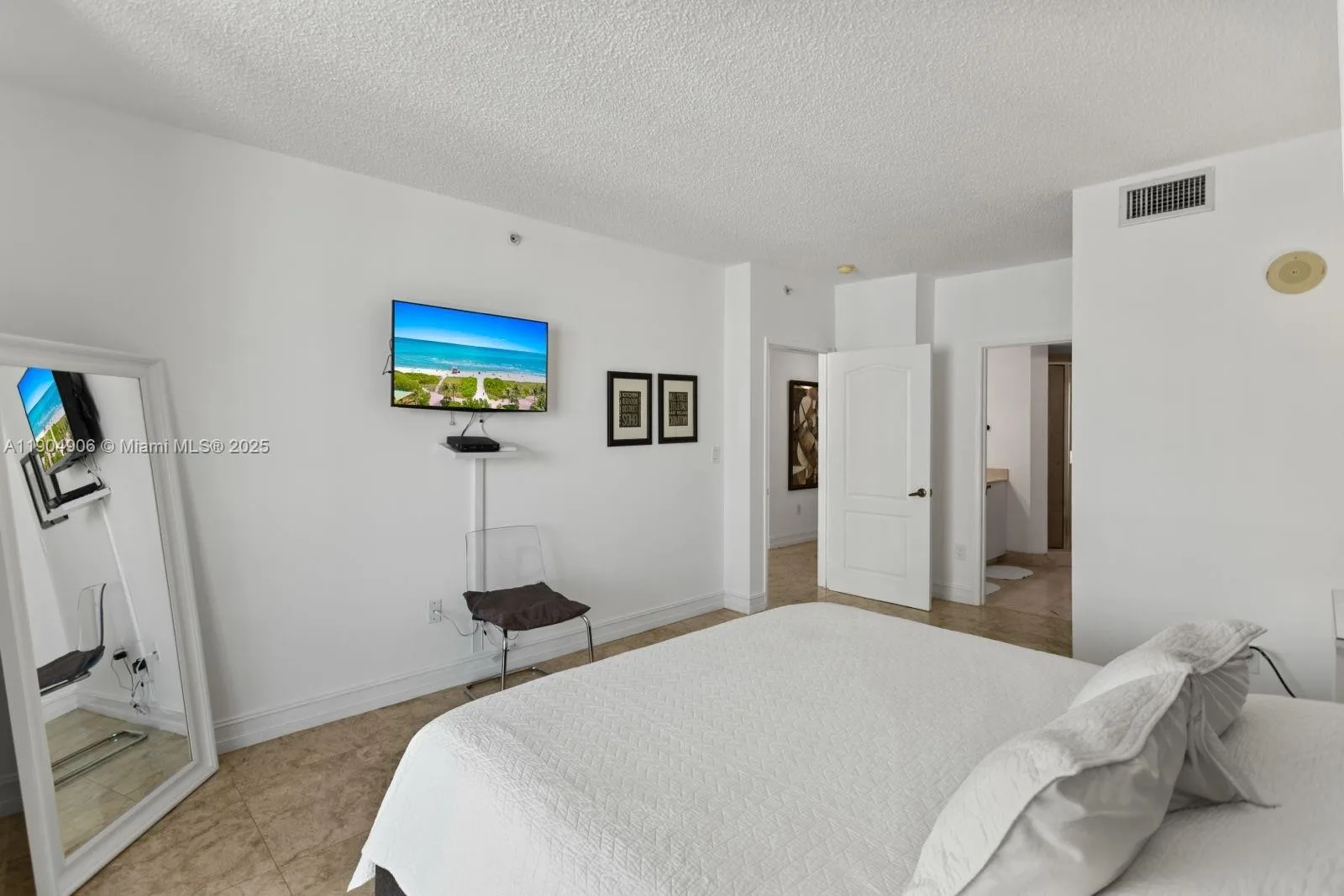 17555 Atlantic Blvd # PH7, Sunny Isles Beach, FL 33160 photo 9