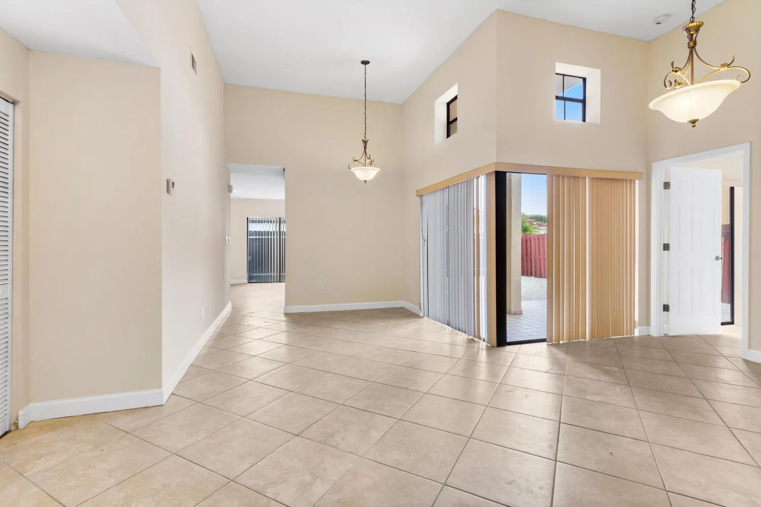 8871 SW 6th Street, Miami, FL 33174 photo 3