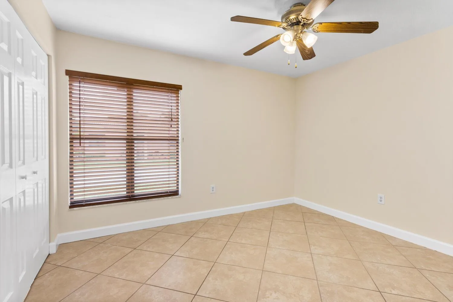 8871 SW 6th Street, Miami, FL 33174 photo 7