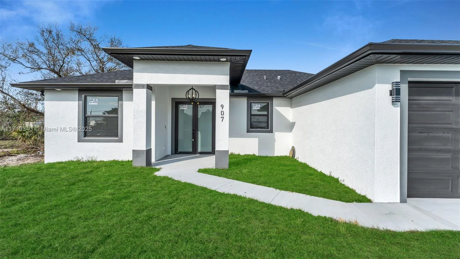 907 Chaplin Ave, Lehigh Acres, FL 33971 photo 4
