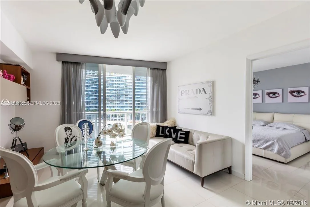 465 Brickell Ave # 604, Miami, FL 33131