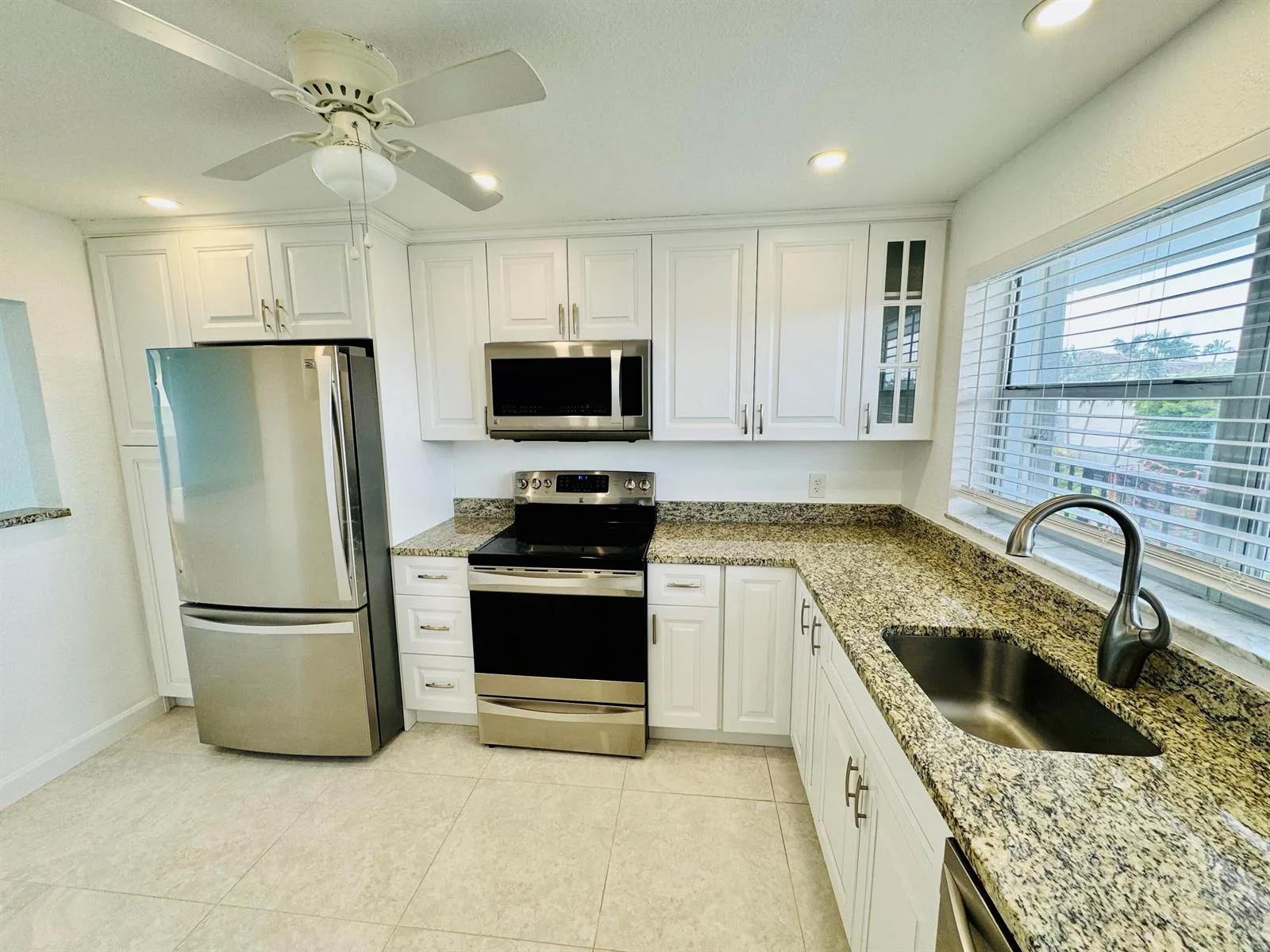 2016 S Federal Highway # 404, Boynton Beach, FL 33435