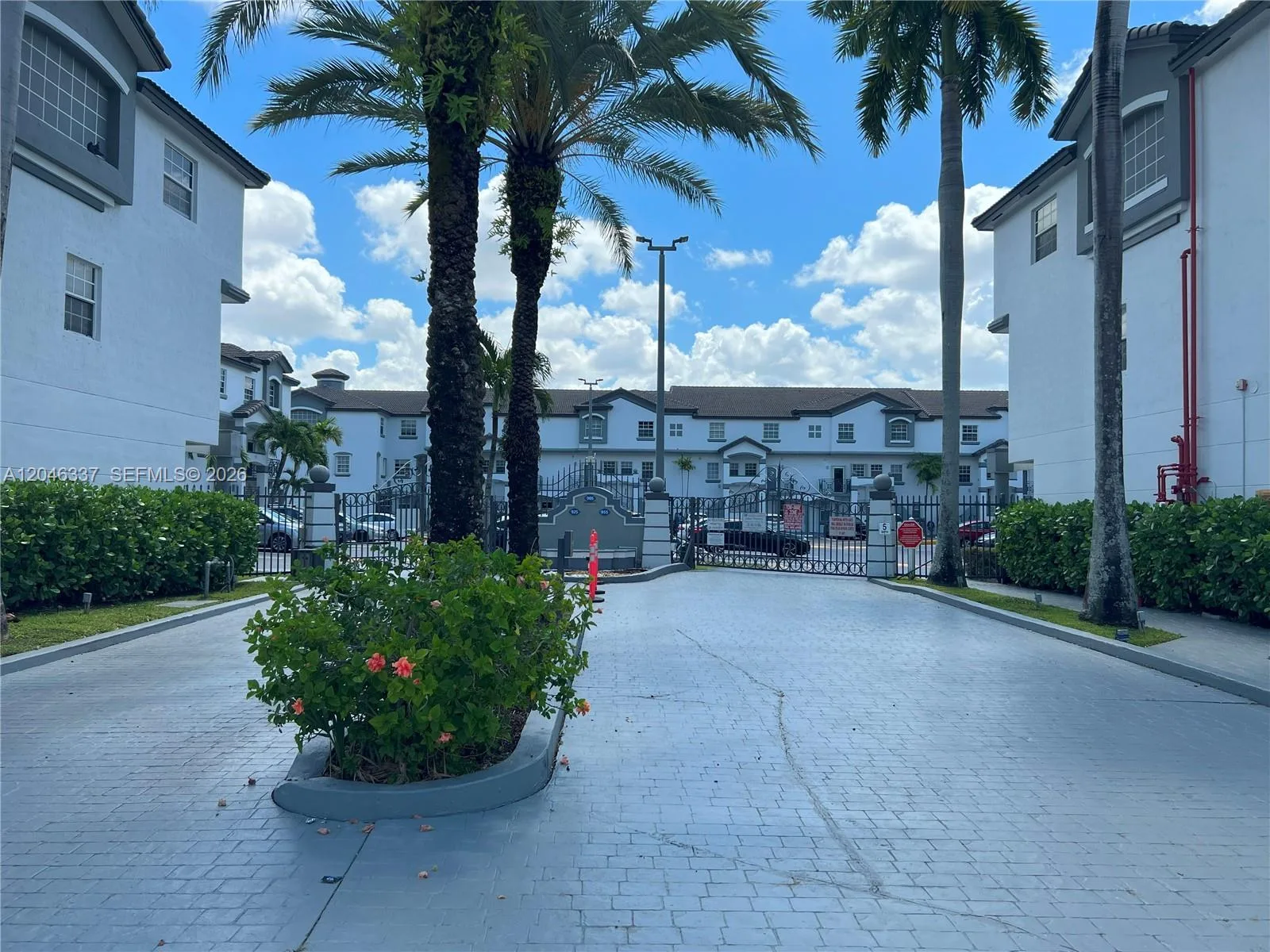 925 NW 82nd Ave # 116-A, Miami, FL 33126 photo 2