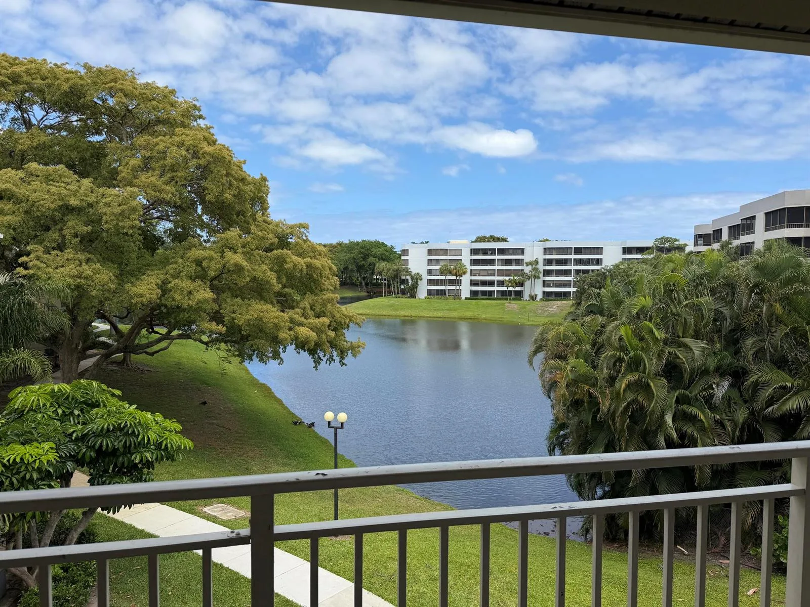 1885 Palm Cove Boulevard # 10-307, Delray Beach, FL 33445