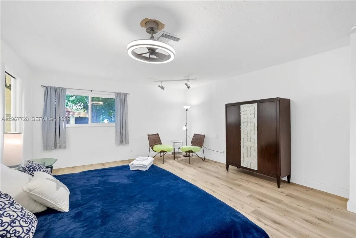 3211 Calle Largo Dr, Hollywood, FL 33021 photo 13