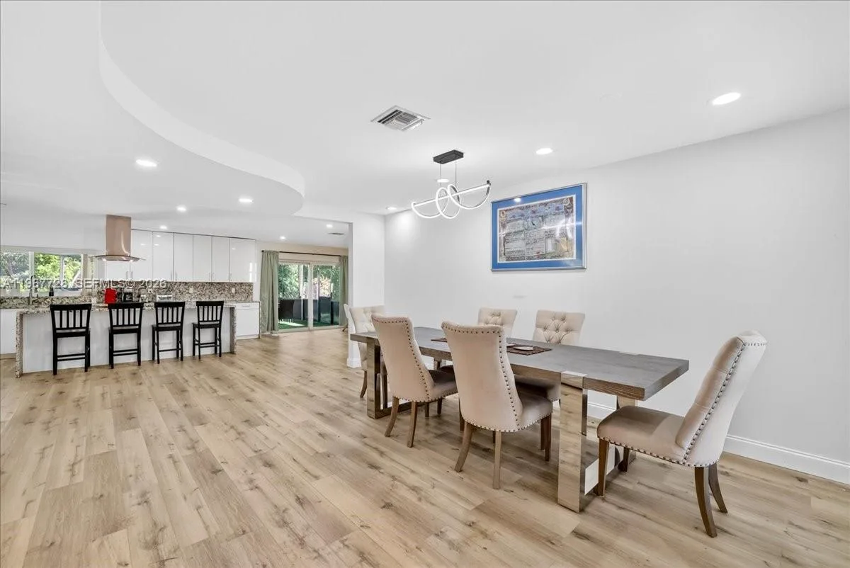 3211 Calle Largo Dr, Hollywood, FL 33021 photo 6