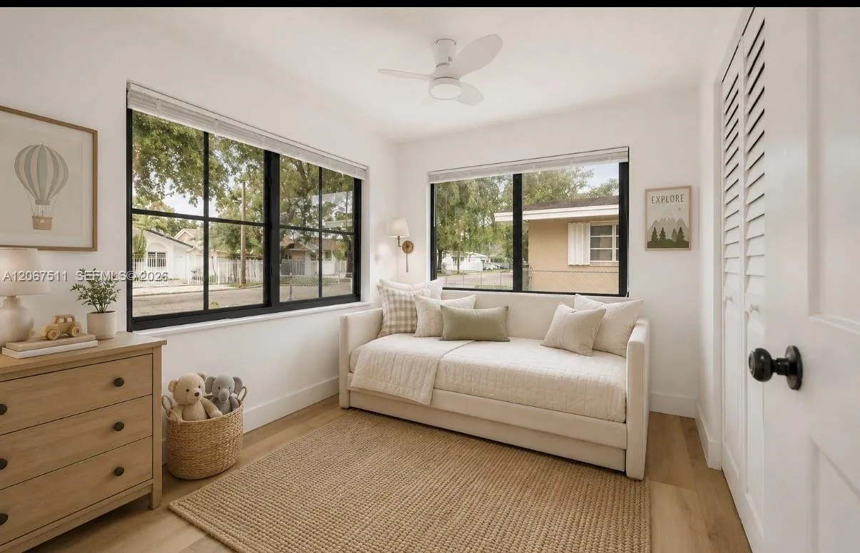 220 SW 32nd Ave # FRONT, Miami, FL 33135 photo 5