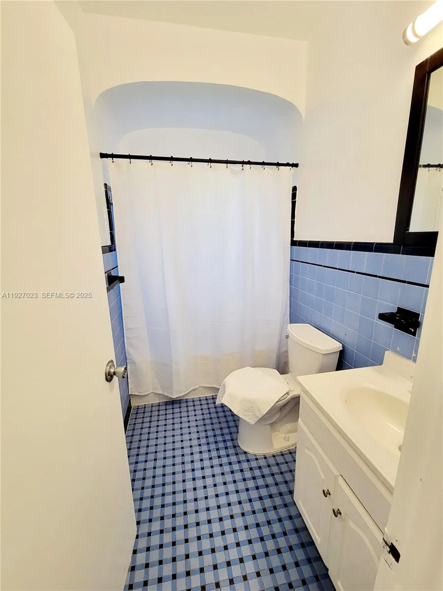 1872 SW 9th St, Miami, FL 33135 photo 13