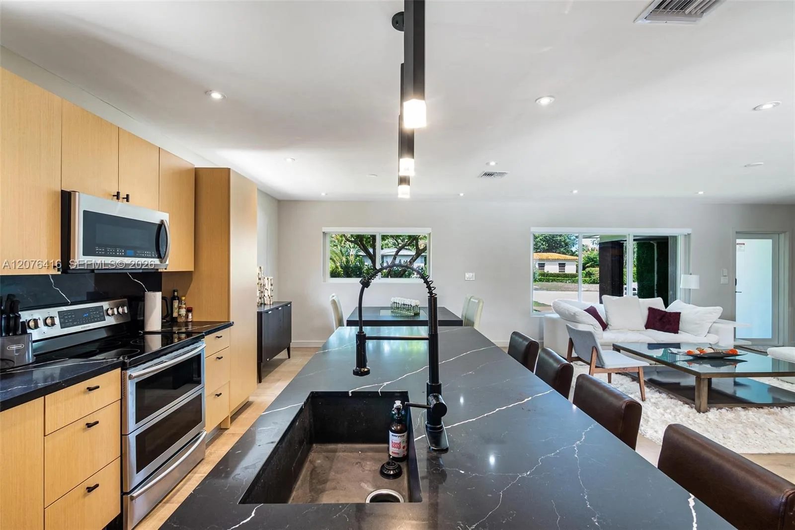 10658 NE 11th Ave, Miami Shores, FL 33138 photo 5