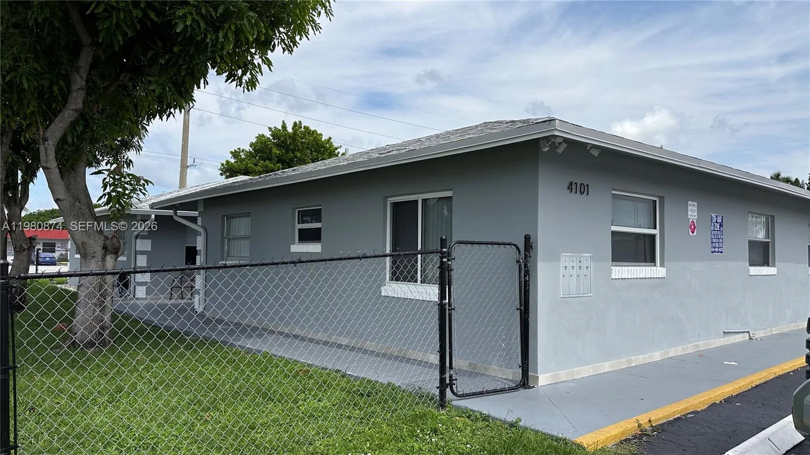 4101 NW 30th Ter, Lauderdale Lakes, FL 33309 photo 2