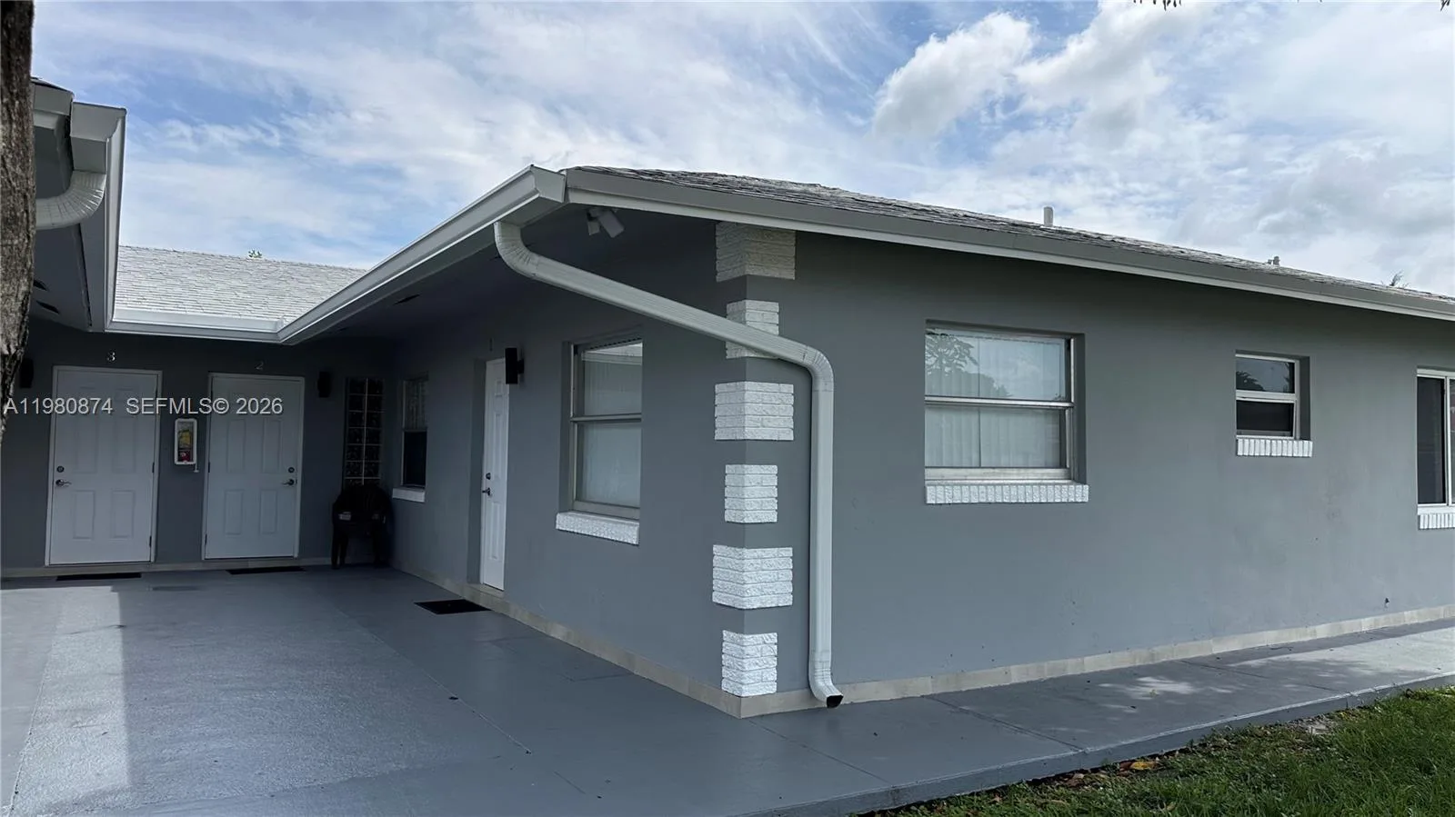4101 NW 30th Ter, Lauderdale Lakes, FL 33309 photo 4