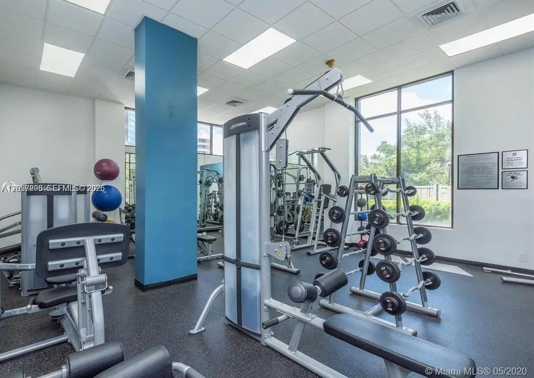 100 Bayview Dr # 1503, Sunny Isles Beach, FL 33160 photo 12