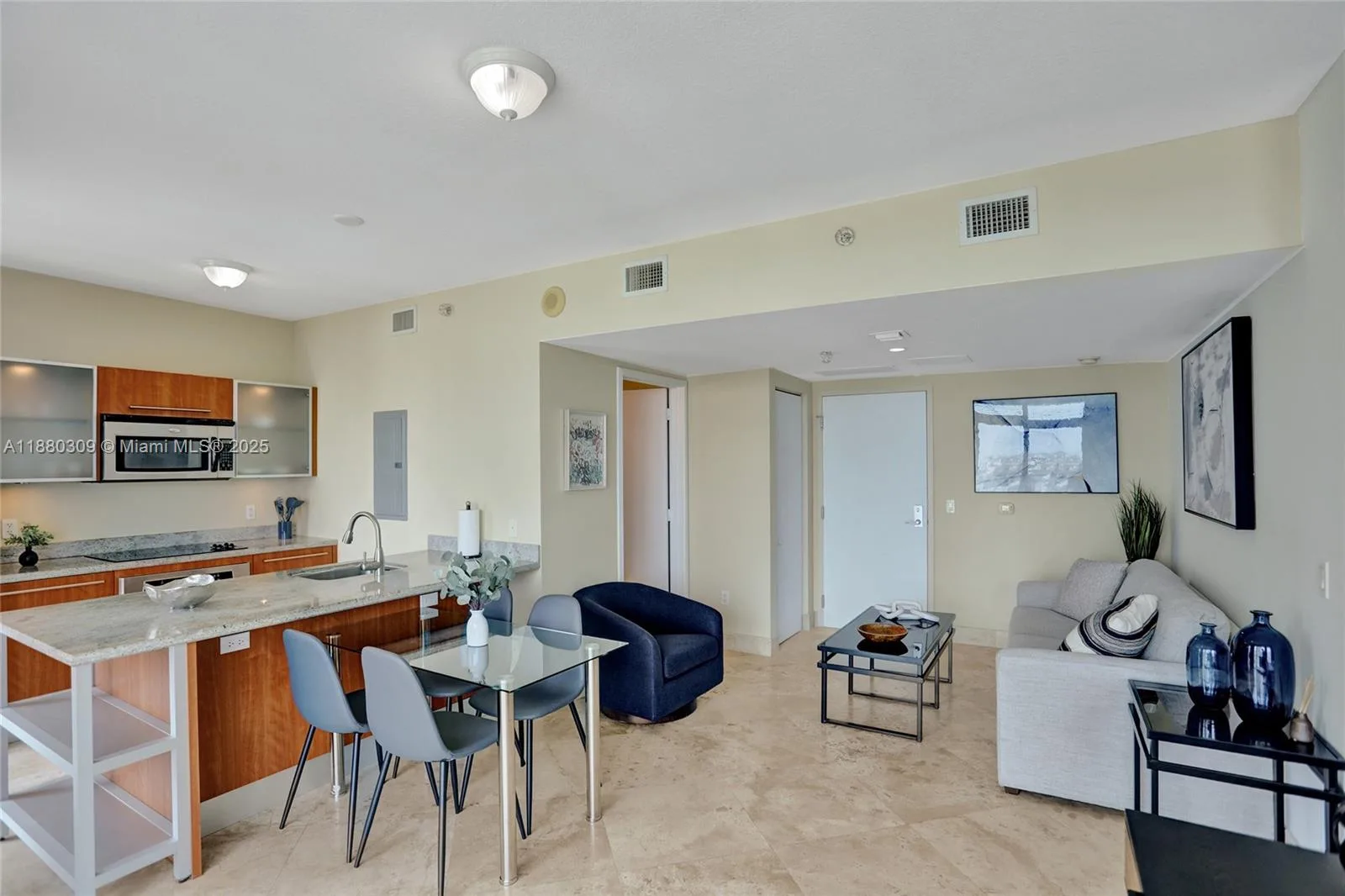 185 SW 7th St # 1600, Miami, FL 33130 photo 12