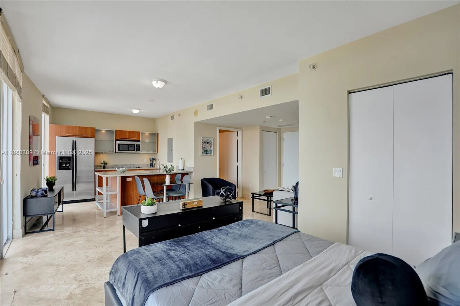 185 SW 7th St # 1600, Miami, FL 33130 photo 13