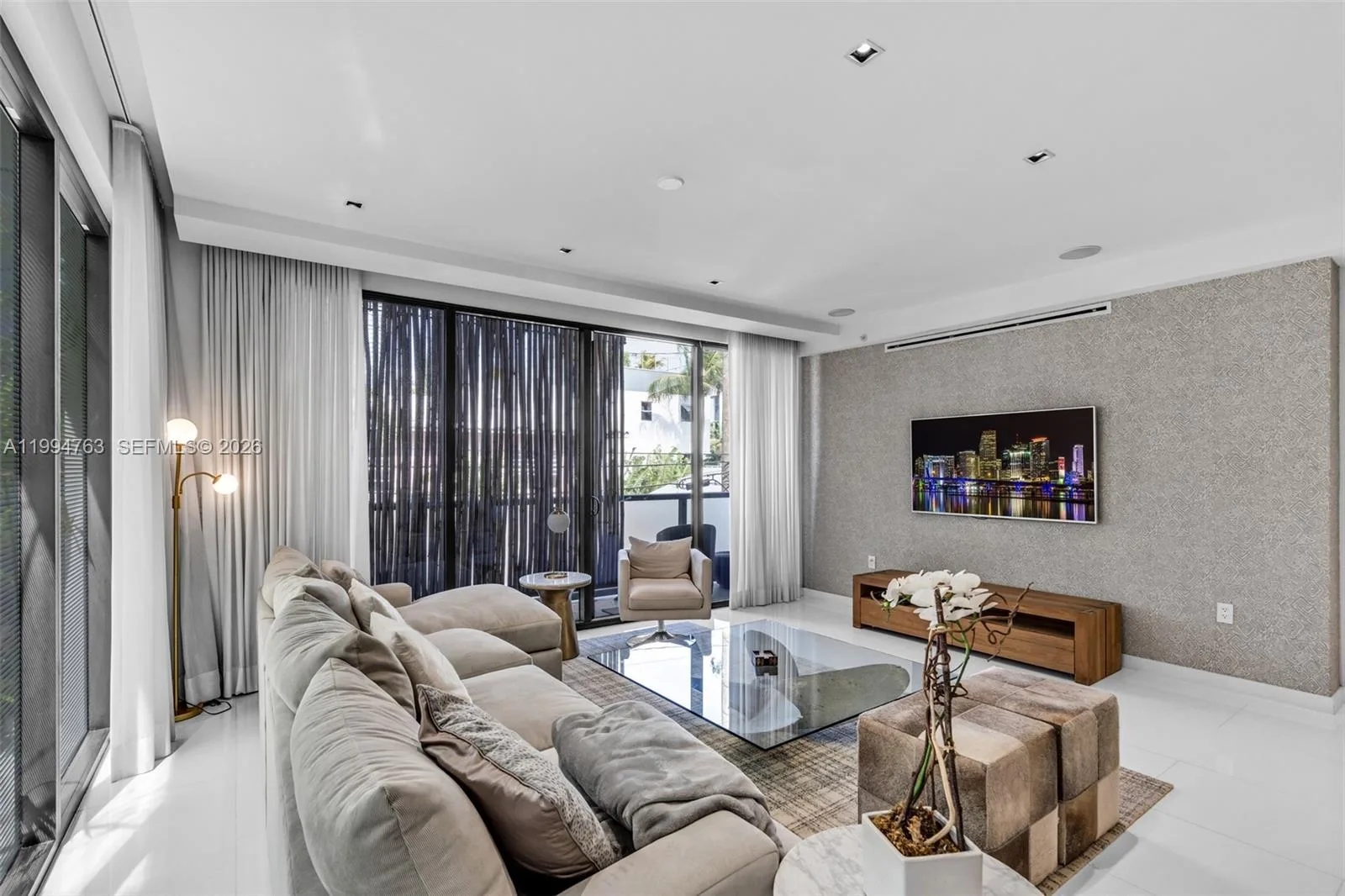 350 Meridian Ave # 202, Miami Beach, FL 33139 photo 2