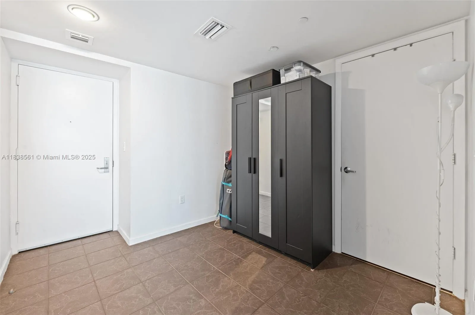50 Biscayne Blvd # 3605, Miami, FL 33132 photo 8