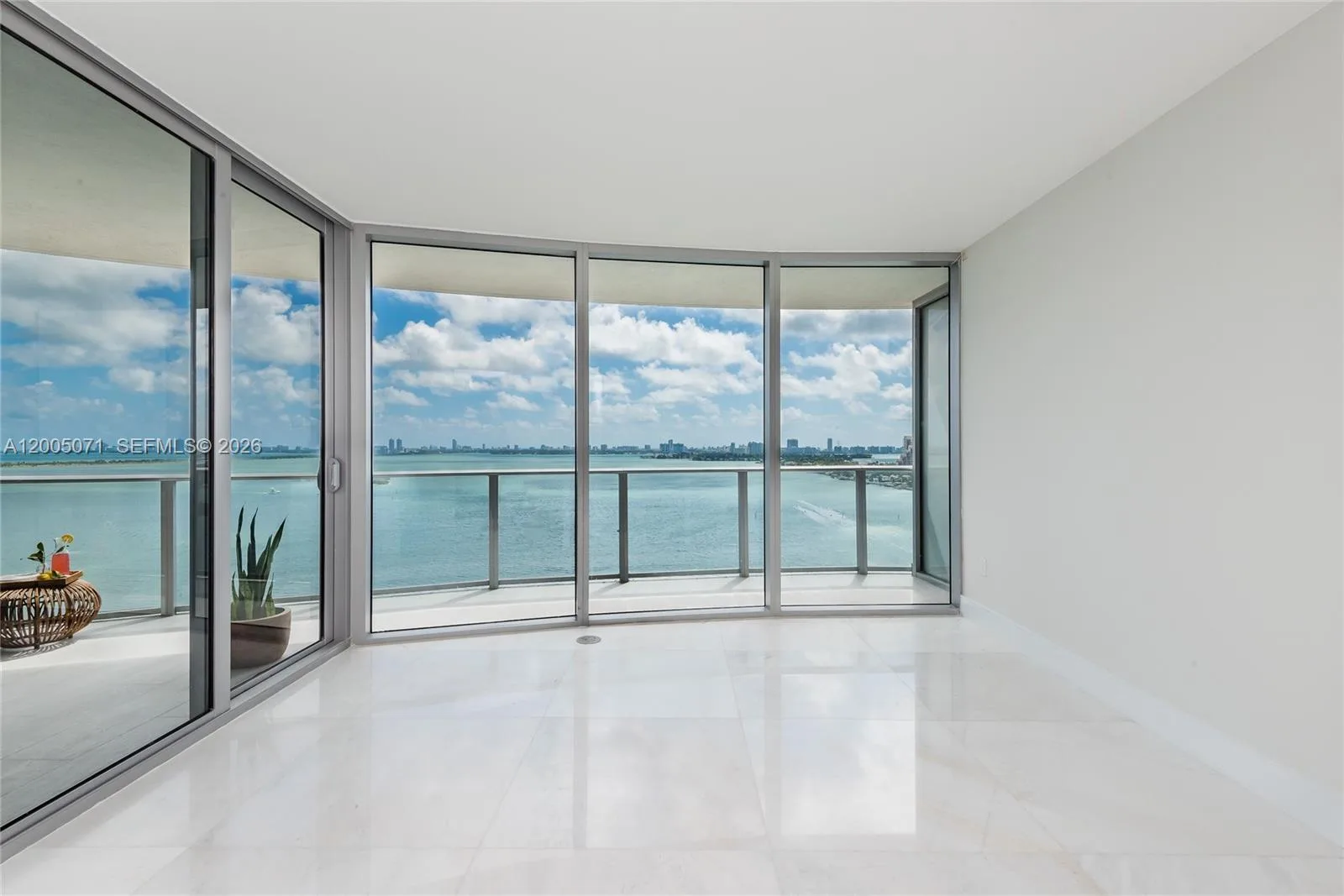 488 NE 18th St # 2512, Miami, FL 33132 photo 11