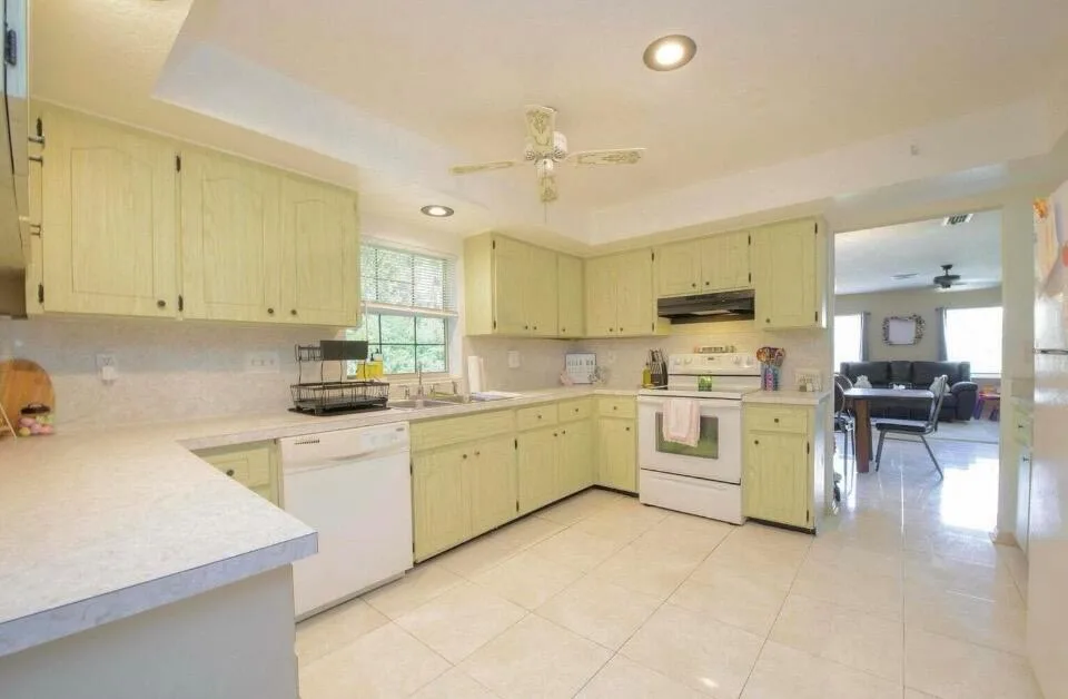 2118 SE MORNINGSIDE Boulevard, Port St. Lucie, FL 34952 photo 12