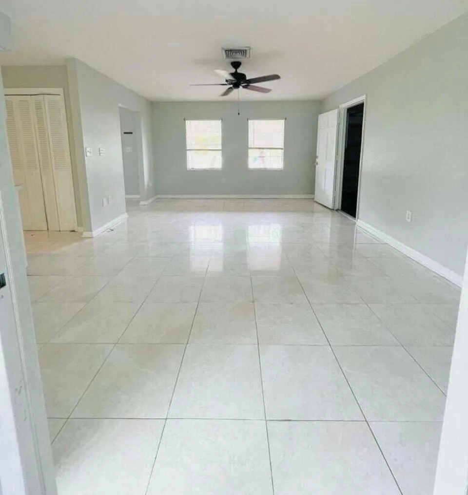 2118 SE MORNINGSIDE Boulevard, Port St. Lucie, FL 34952 photo 4