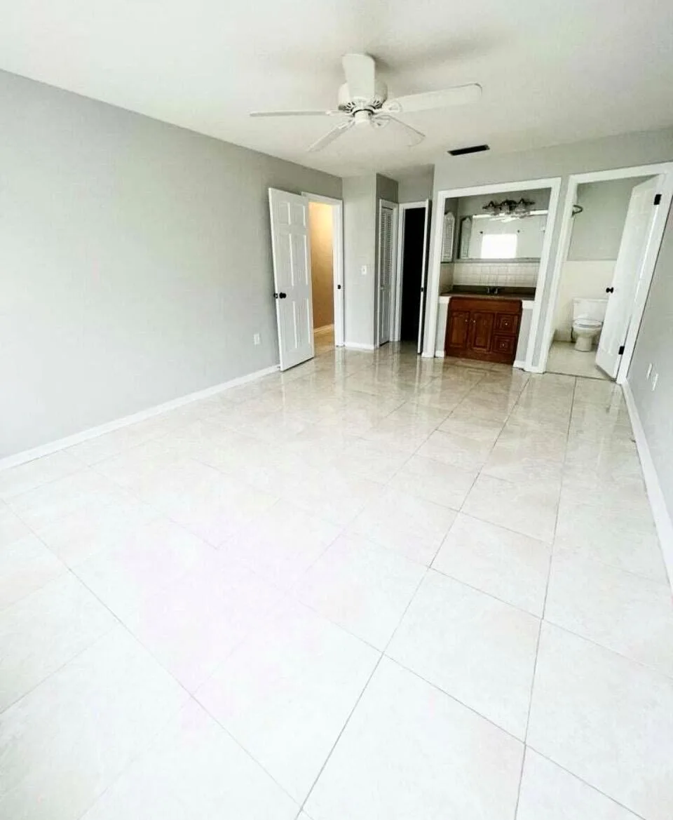2118 SE MORNINGSIDE Boulevard, Port St. Lucie, FL 34952 photo 6