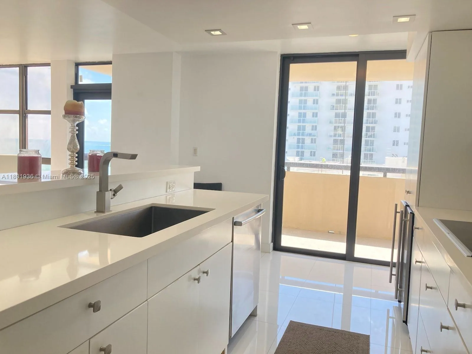 2555 Collins Ave # 1114, Miami Beach, FL 33140 photo 7