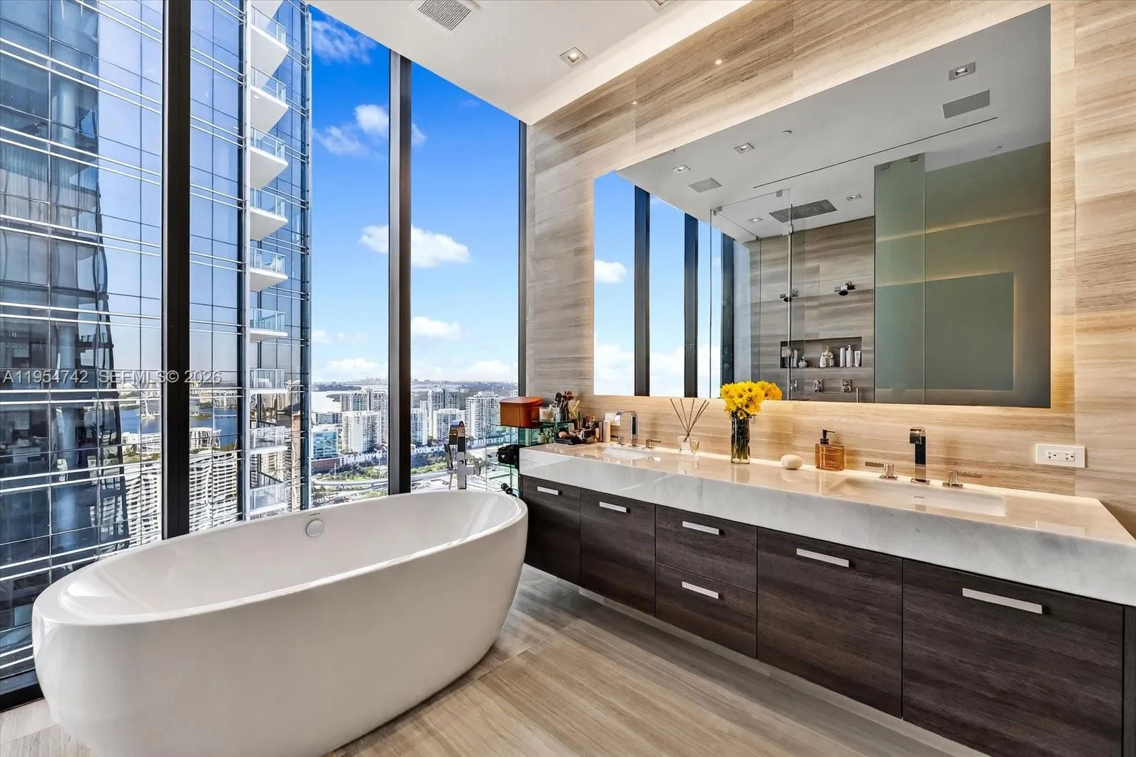 17141 Collins Ave # 2902, Sunny Isles Beach, FL 33160 photo 9