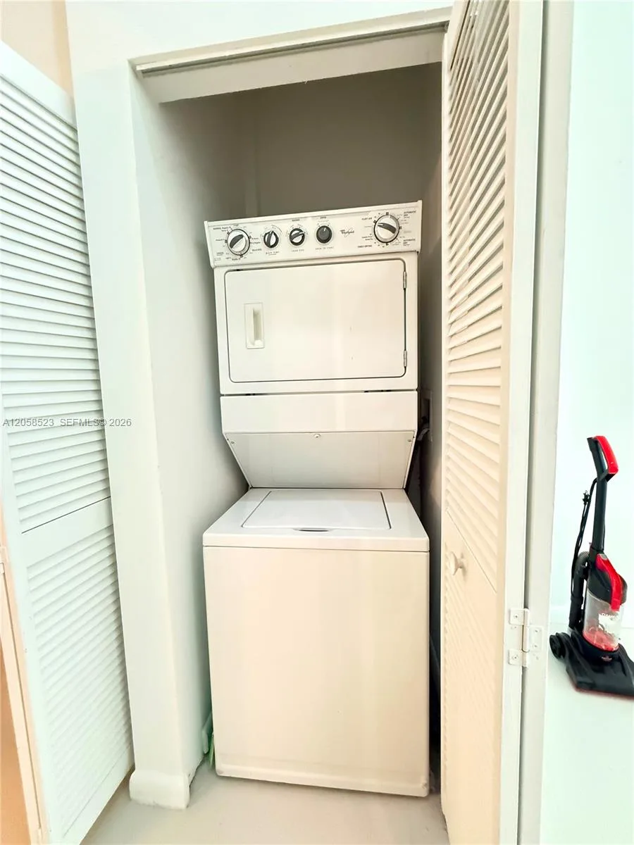 244 BISCAYNE BL # 250, Miami, FL 33132 photo 13