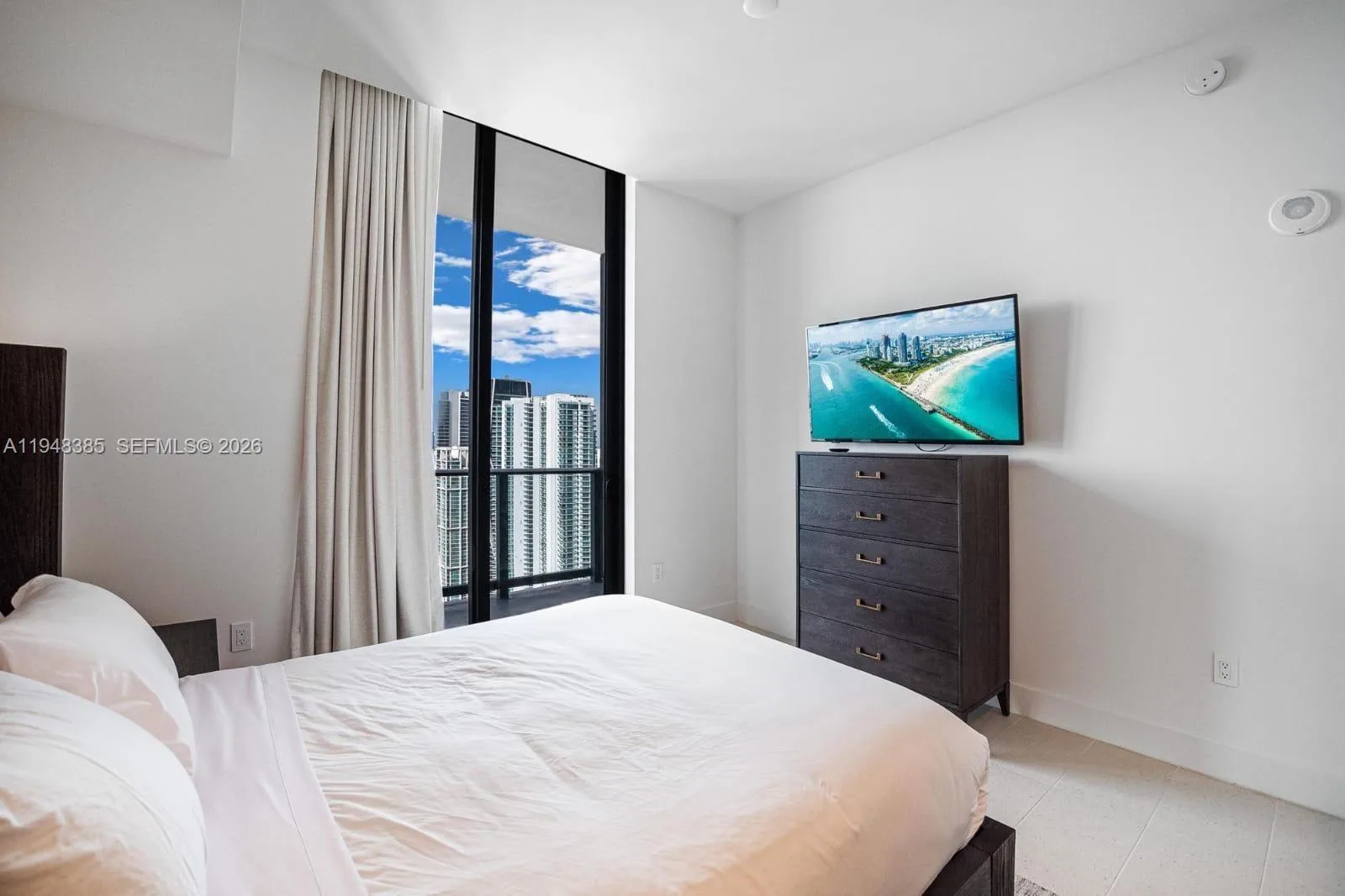 159 NE 6th St # 5101, Miami, FL 33132 photo 10
