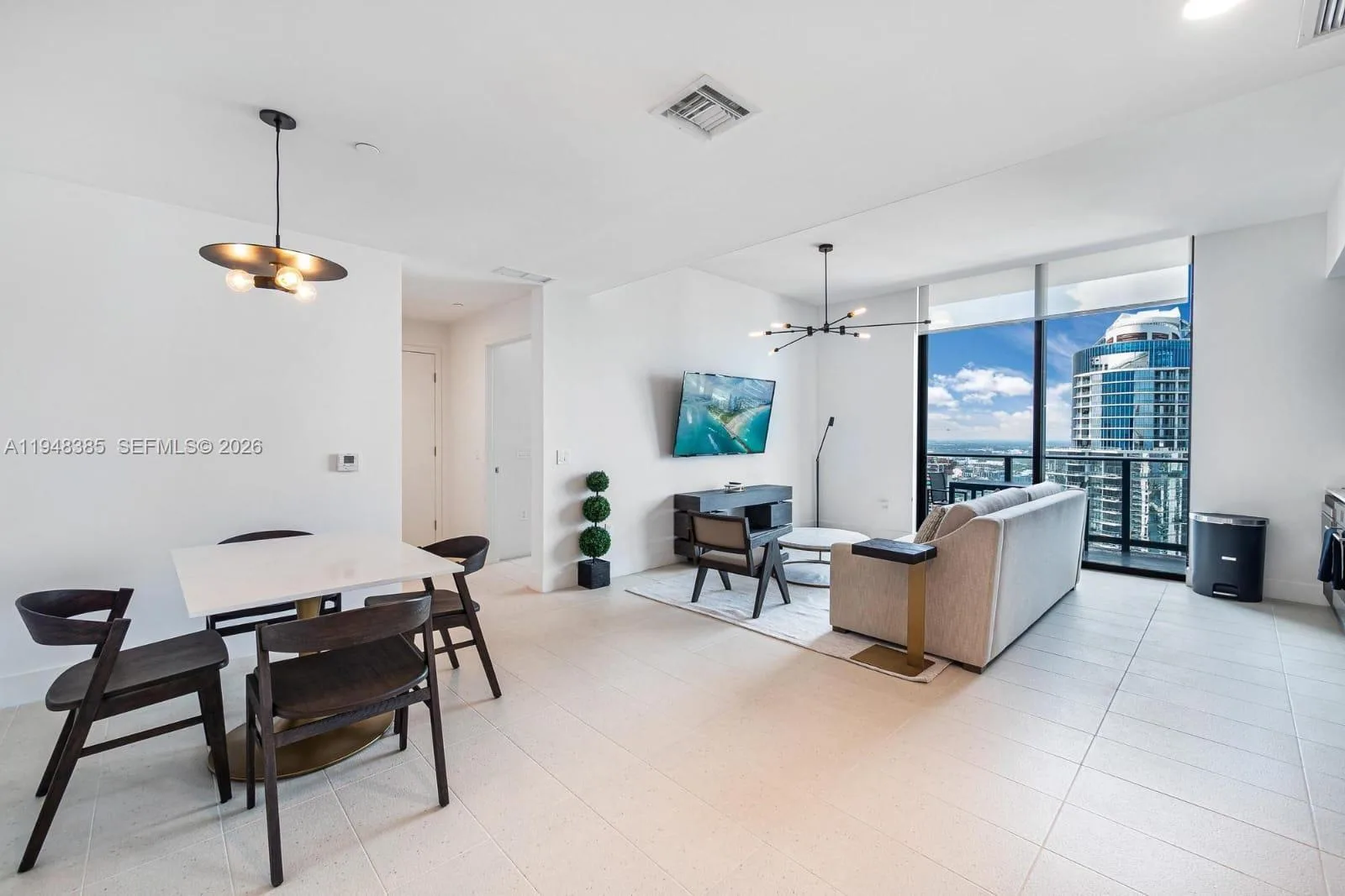 159 NE 6th St # 5101, Miami, FL 33132 photo 6