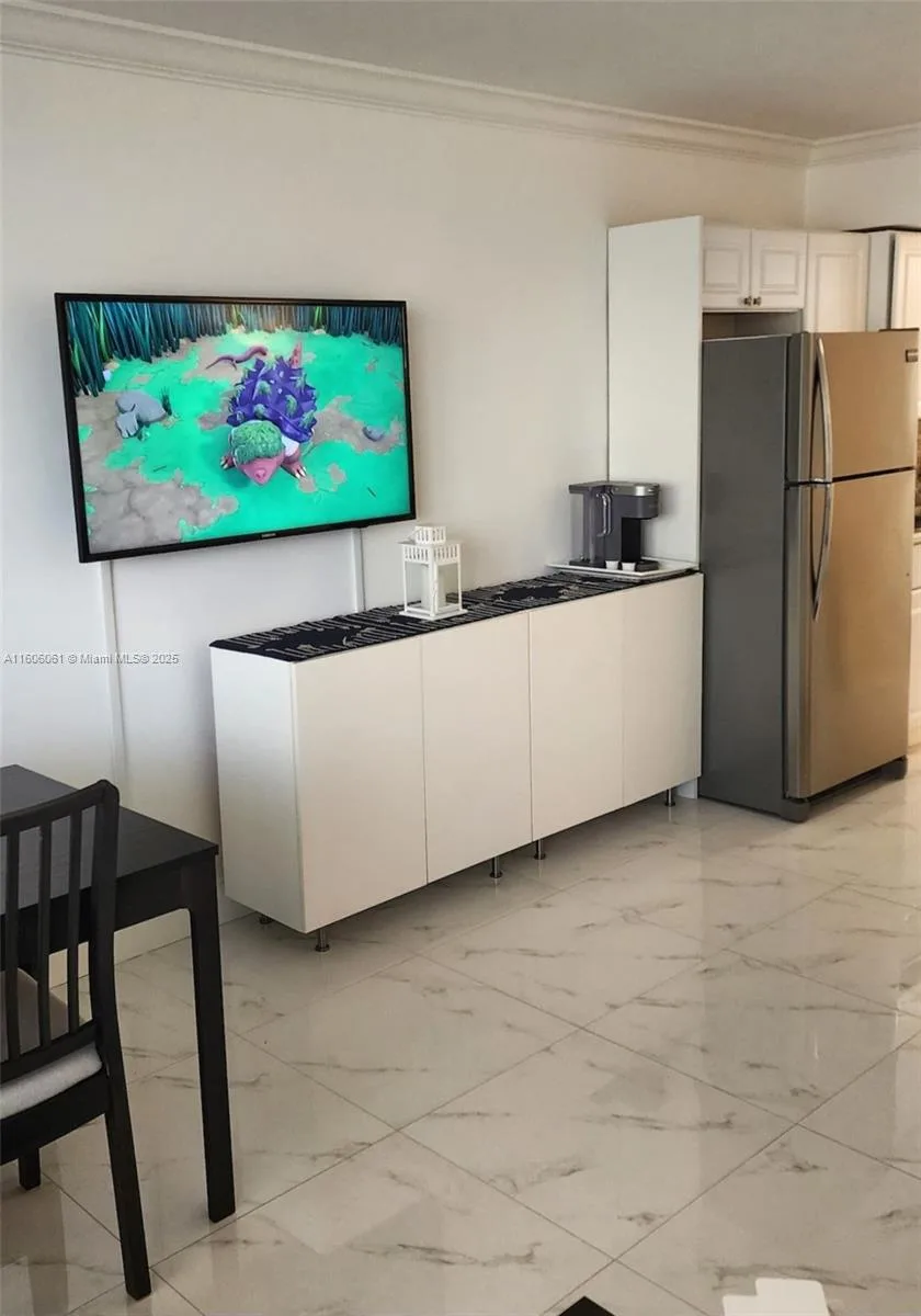 19201 Collins Ave # 104, Sunny Isles Beach, FL 33160 photo 6