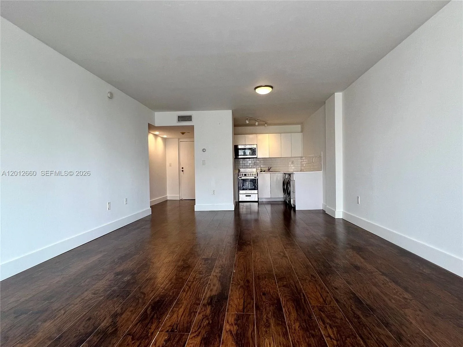 5055 NW 7th St # 303, Miami, FL 33126 photo 2