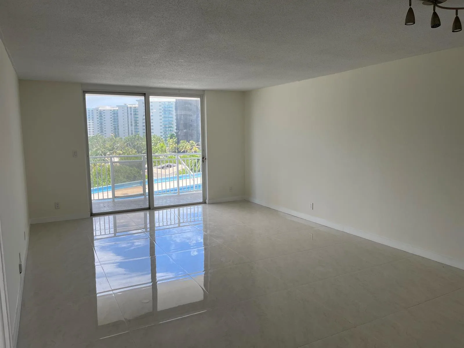 1801 S Ocean Drive # 633, Hallandale Beach, FL 33009 photo 7