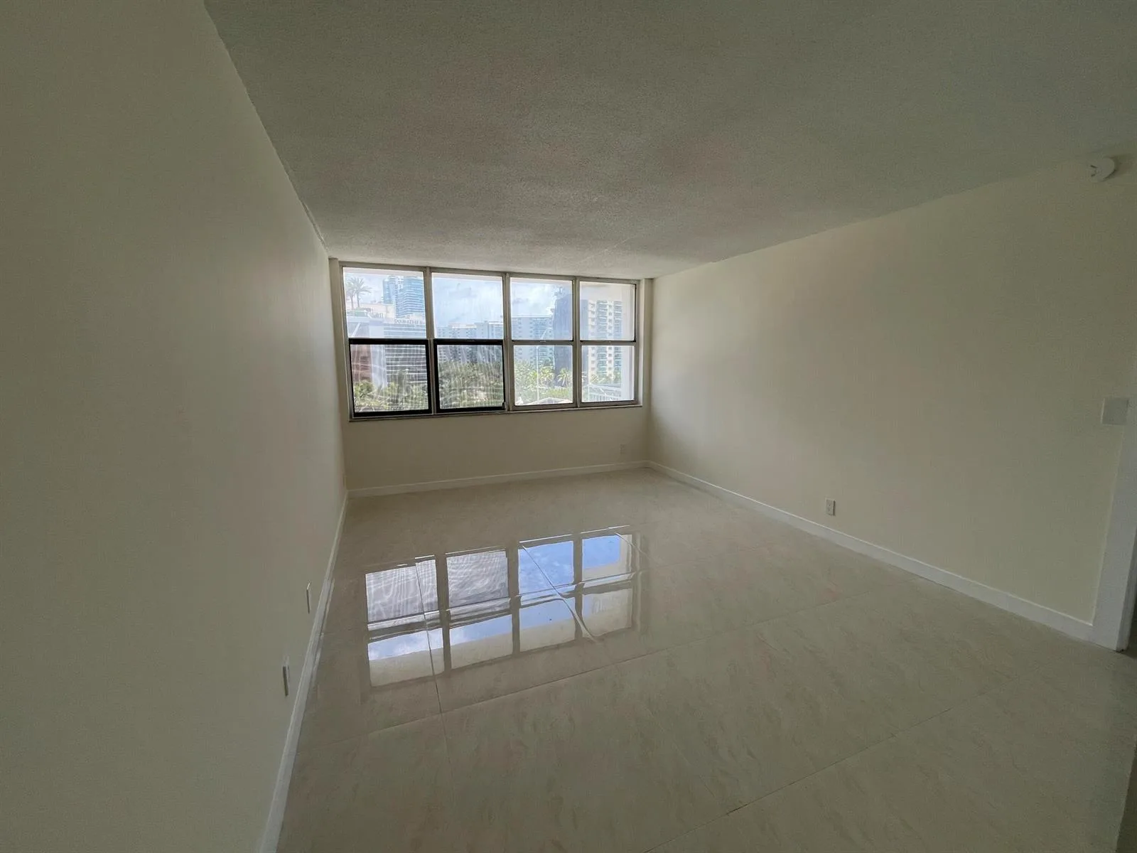 1801 S Ocean Drive # 633, Hallandale Beach, FL 33009 photo 8