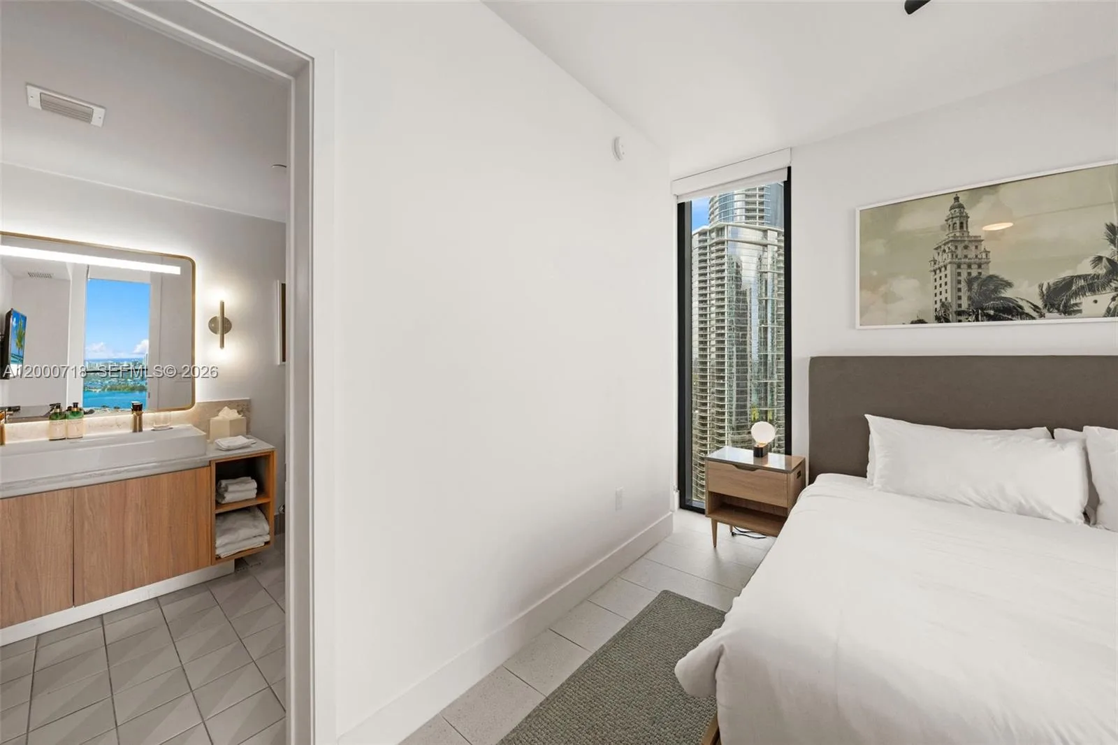 159 NE 6th St # 2915, Miami, FL 33132 photo 12