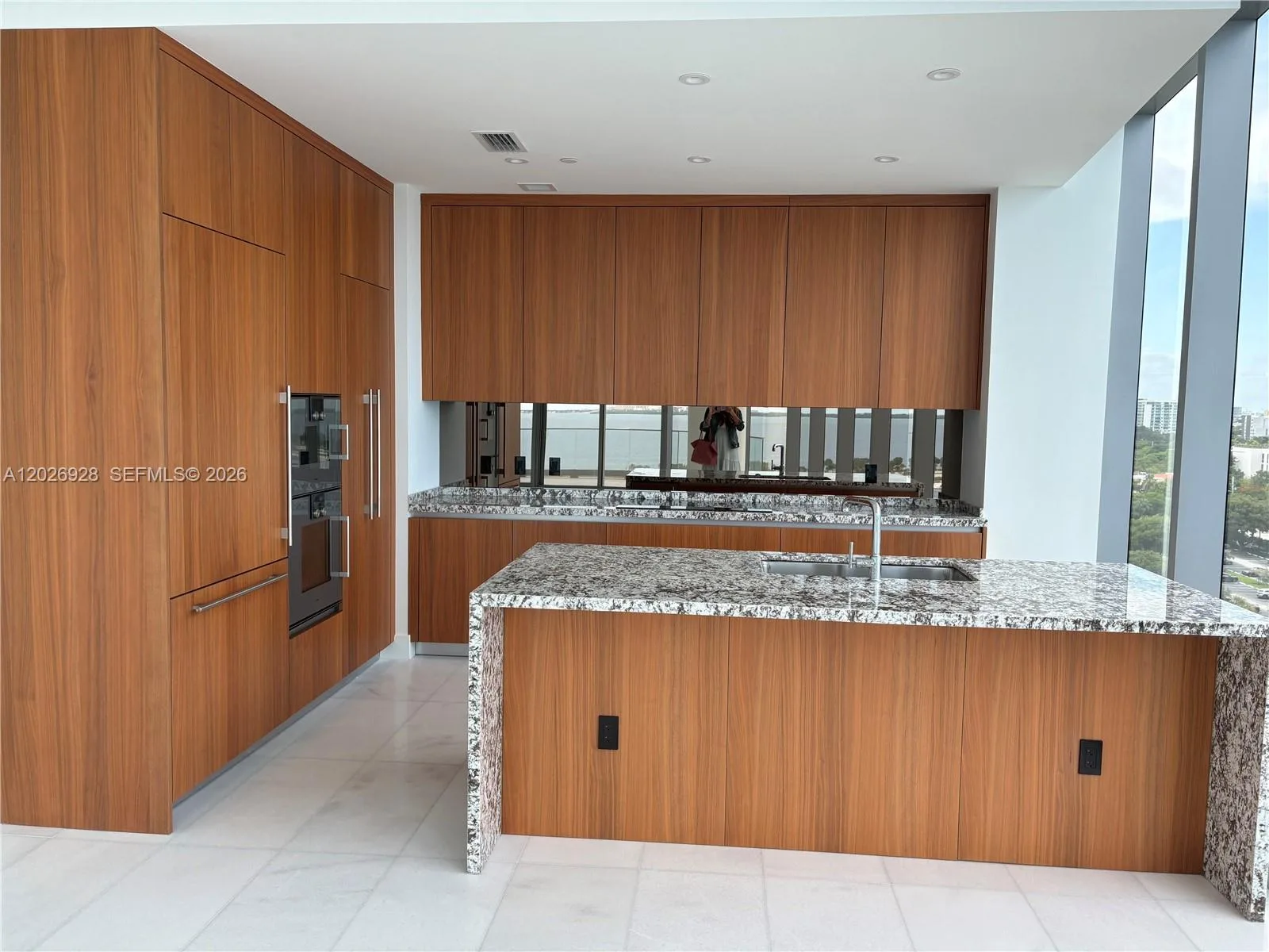 175 SE 25 Road # 901, Miami, FL 33129 photo 7